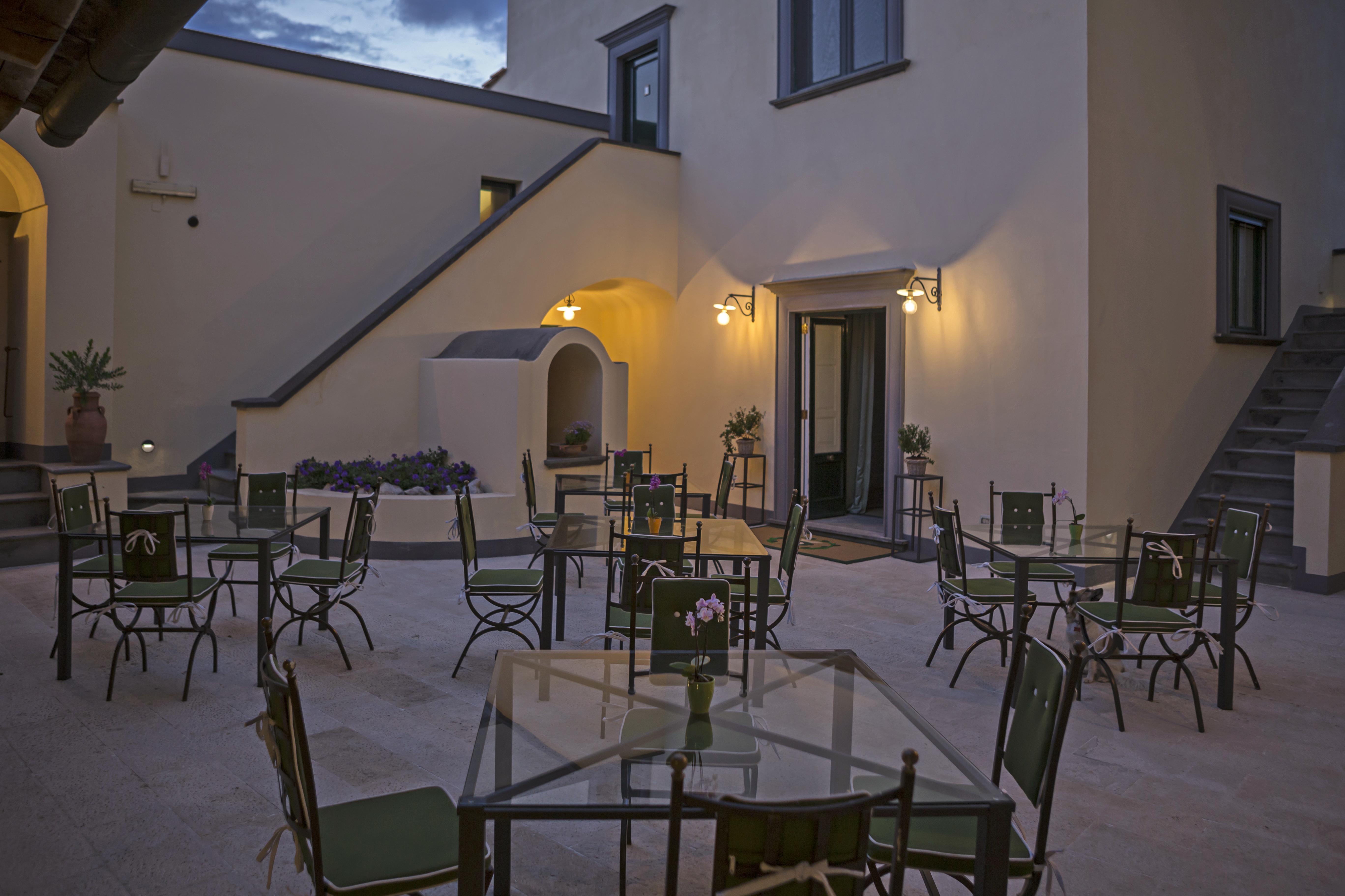 Relais Regina Giovanna Hotel Sorrento Restaurant photo